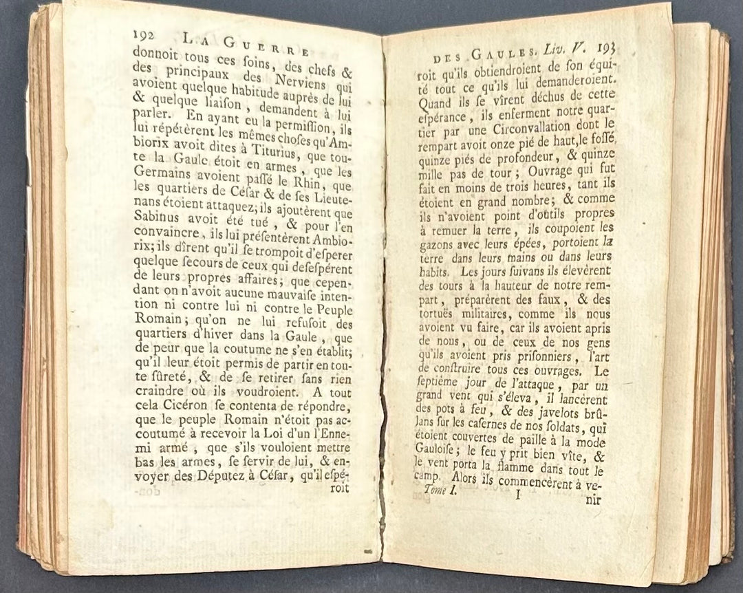 Caesar's Commentaries by Julius Caesar 1755 French Translation 1st. Vol.
